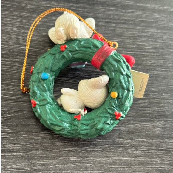 VTG 1992 Lustre Fame LTD Mouse Mice Christmas Is Sharing Ornament Wreath Bow - Picture 9 of 13